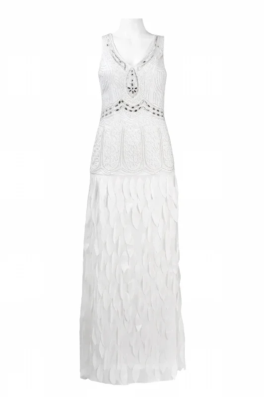 Embellished Leaf Applique Evening Dress In White